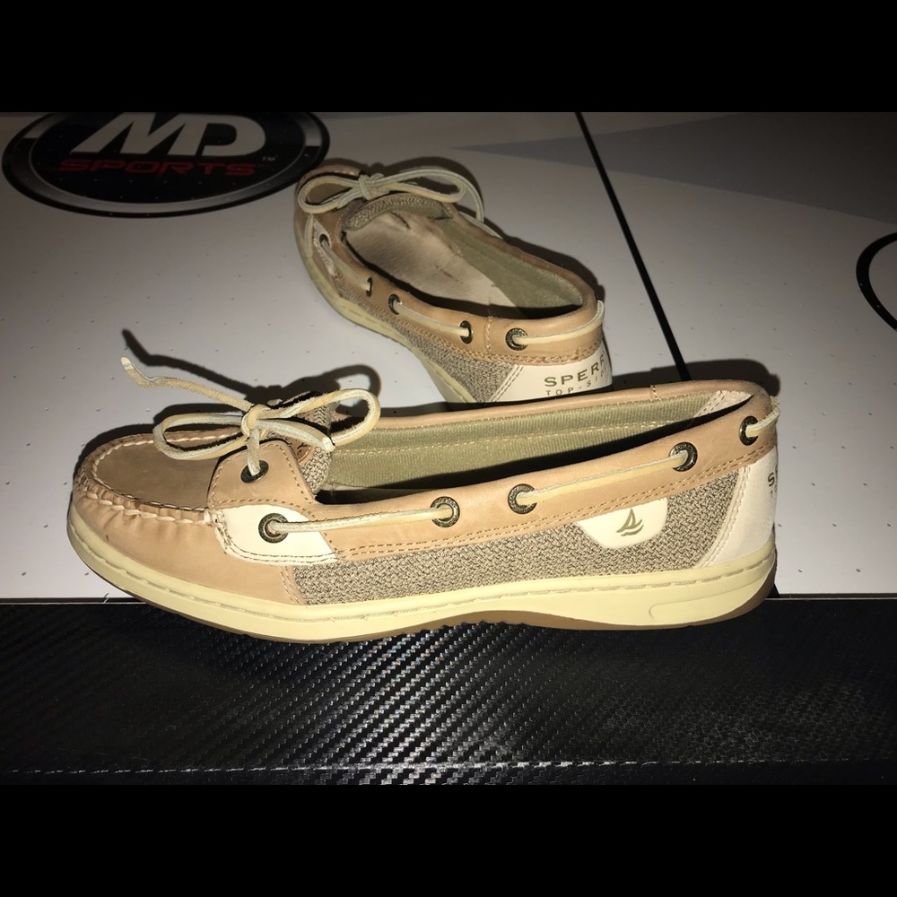 Women’s Top Sider Sperrys!